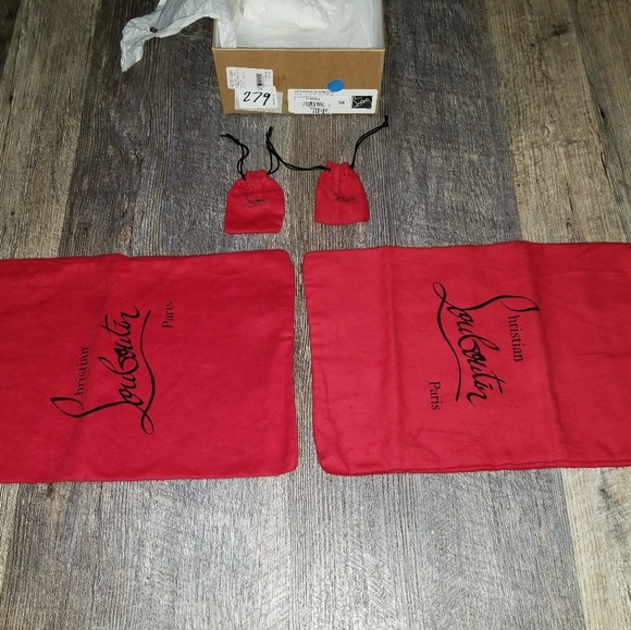 Authentic Christian Louboutin light gold strapy - Picture 8 of 8